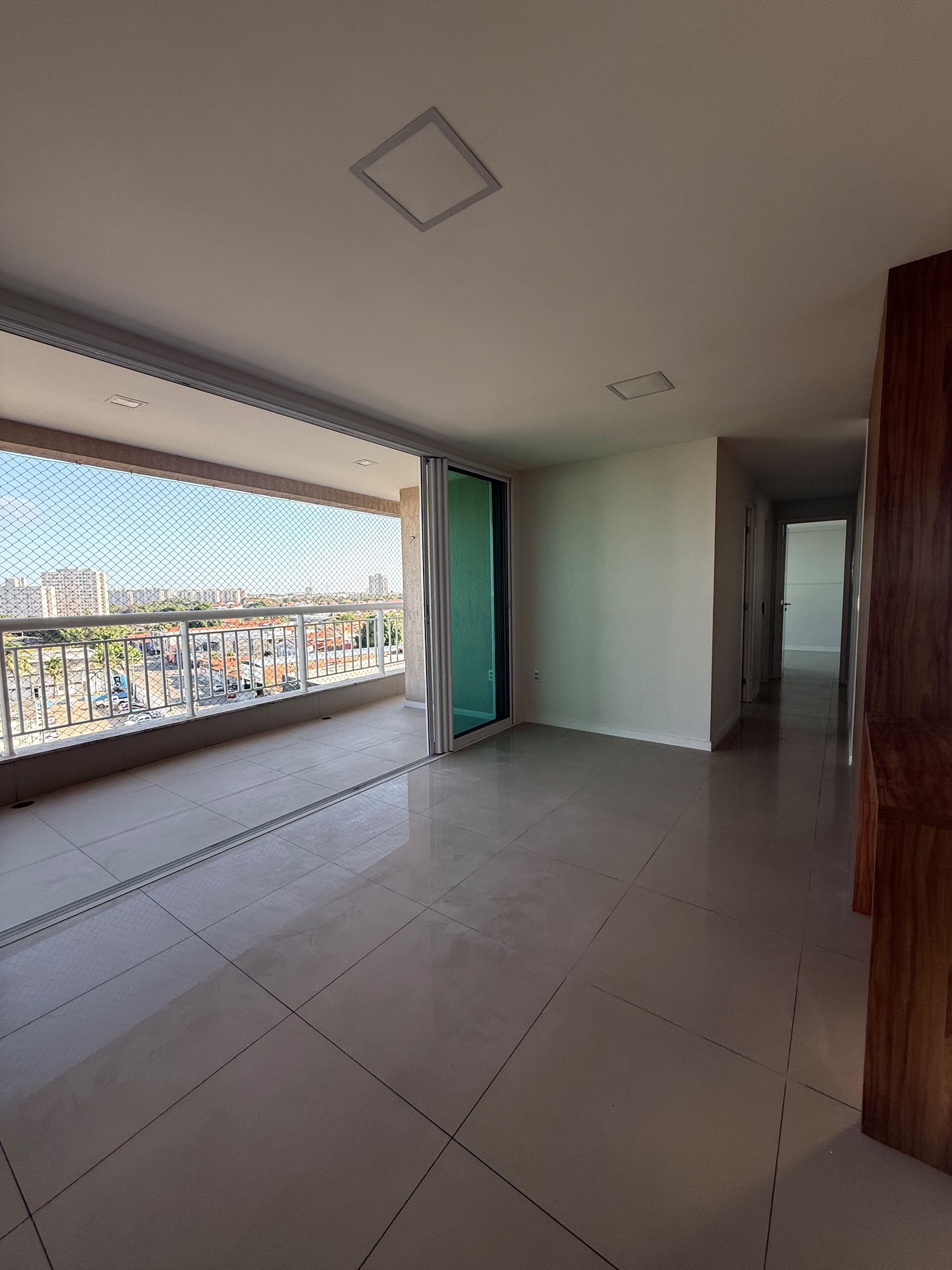Imóvel com 3 quartos | Cambeba | R$ 750.000